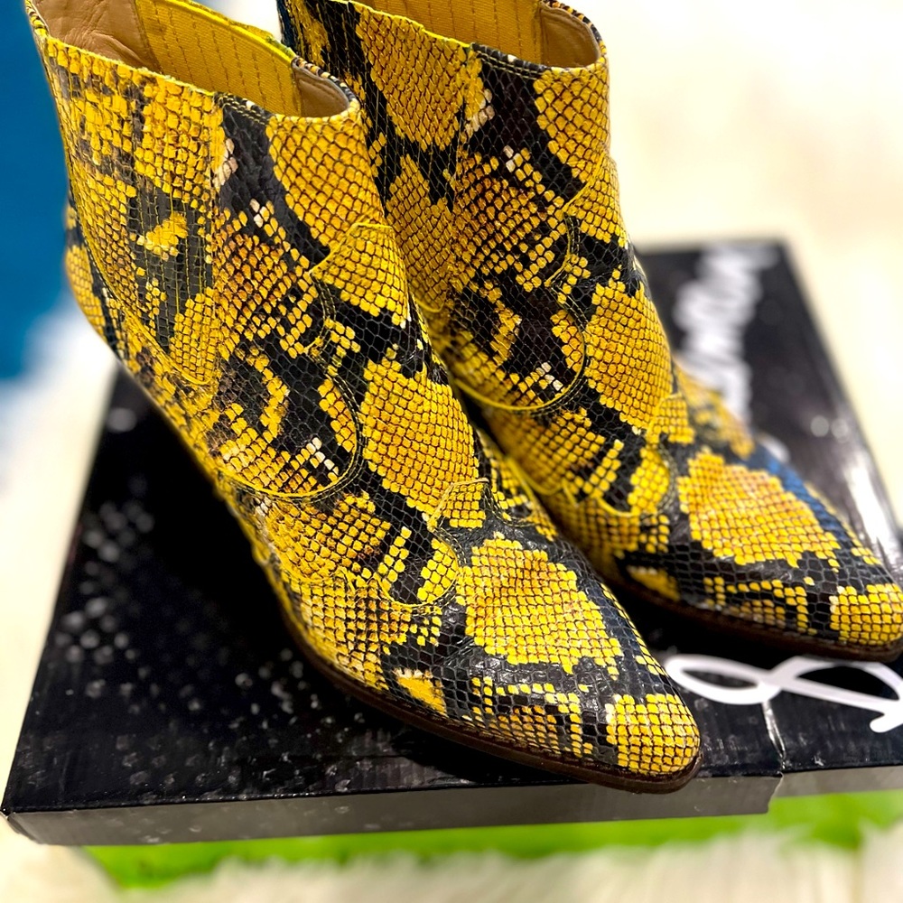 Gorgeous Sam Edelman Booties!
